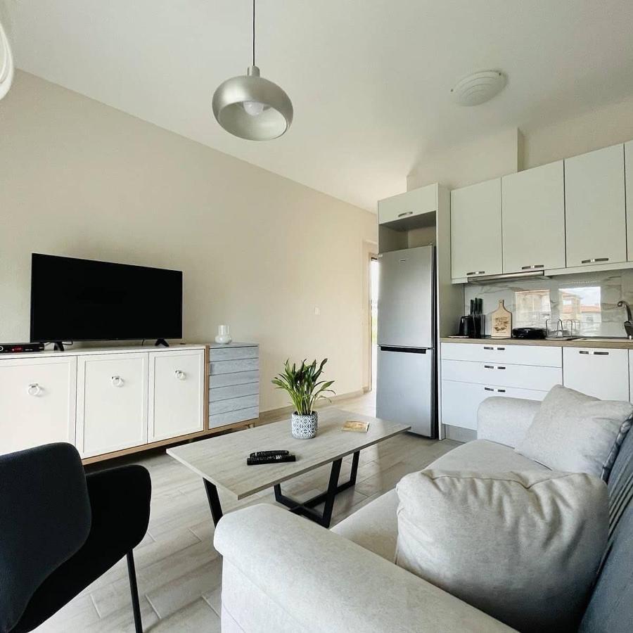 Niki Mare Luxury Apartments & Villa Nikiti  Ngoại thất bức ảnh
